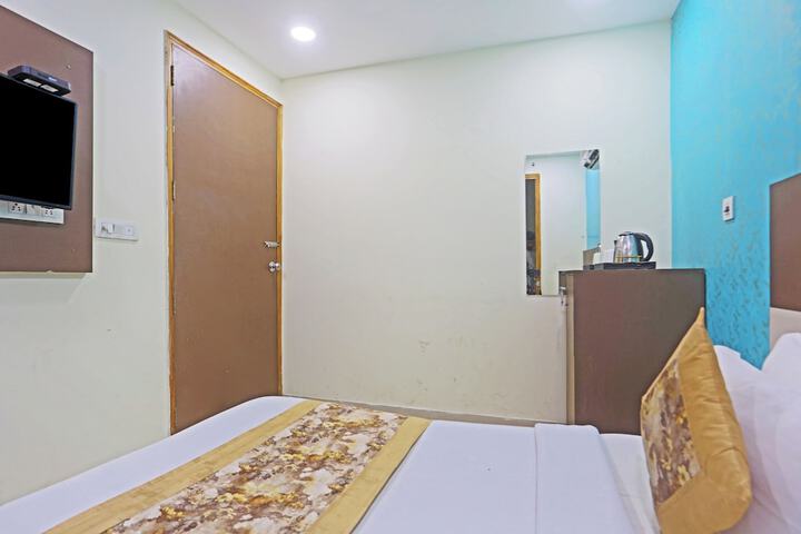 Room 25 of 51