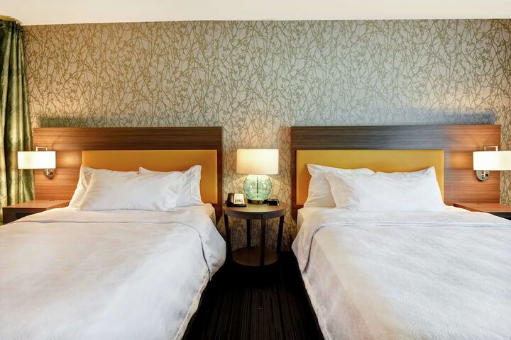 2 Queen Beds Studio (6 of 9)