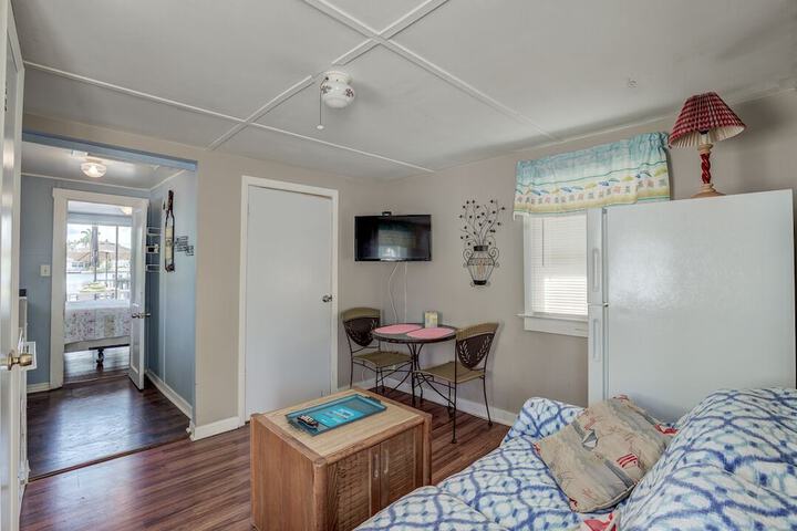 Room 11 of 42