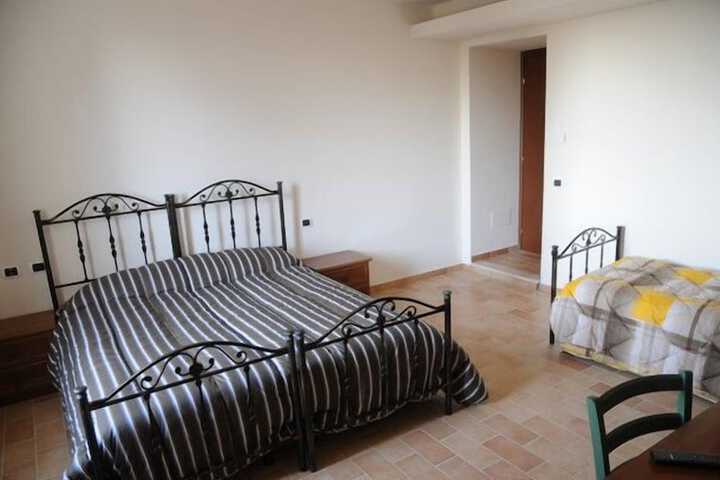 Room 10 of 38