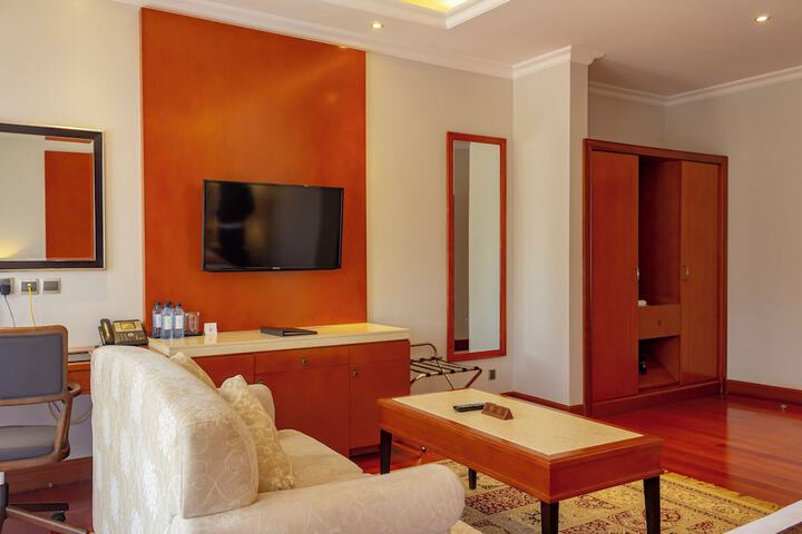 Room 43 of 78