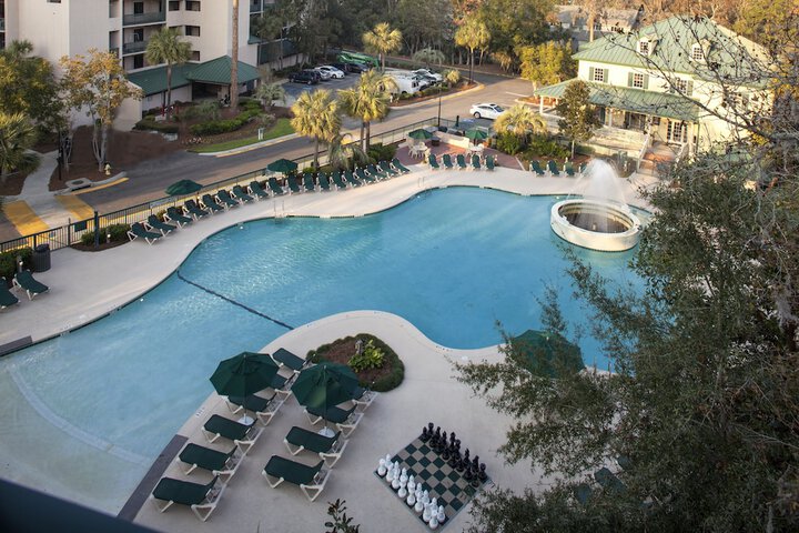 Pools & Facilities