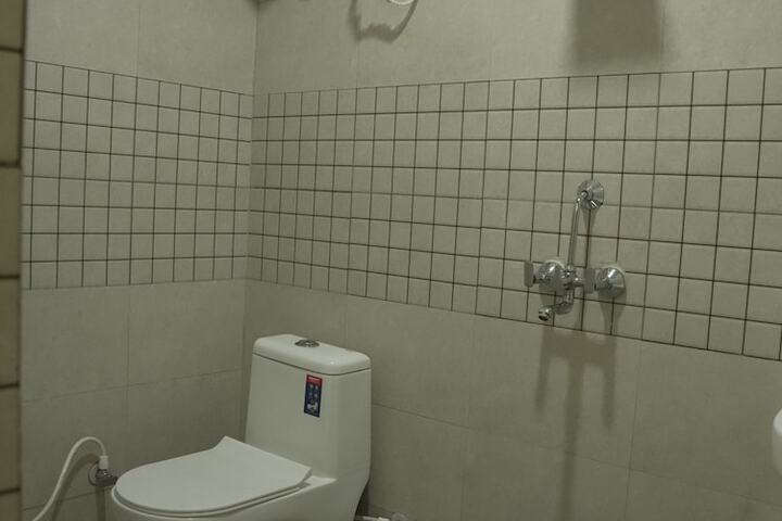 Room 10 of 15