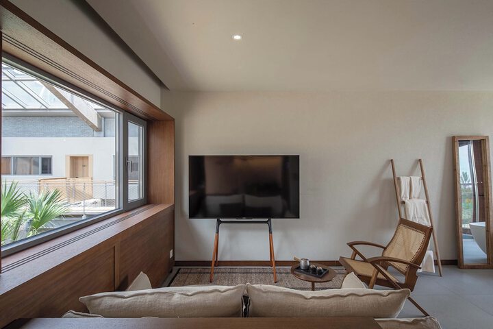 Room 26 of 79