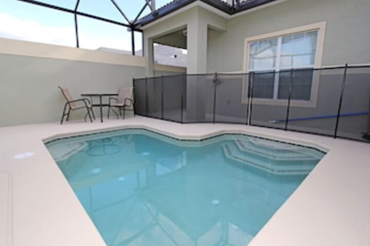 Pool 29 of 40