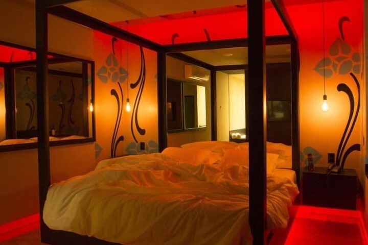 Room 4 of 57