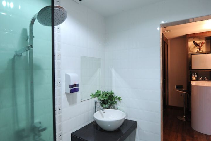 Room 20 of 32