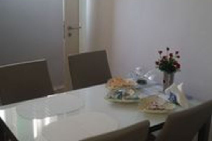 Dining 10 of 21