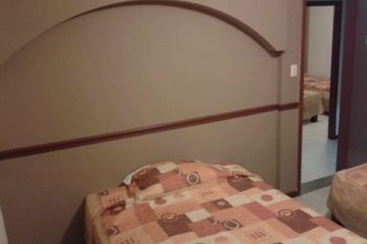 Room 17 of 27