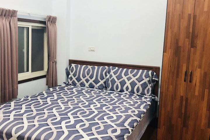 Room 12 of 15