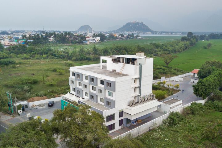 Visakkas The Amethyst Hotel