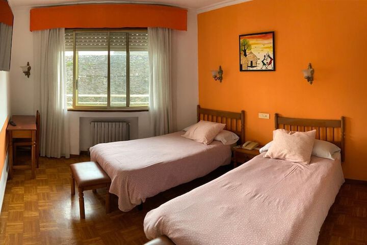 Room 28 of 50