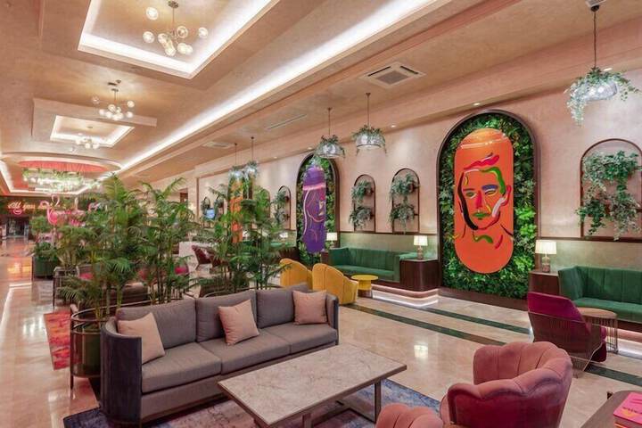 Guest Lobby