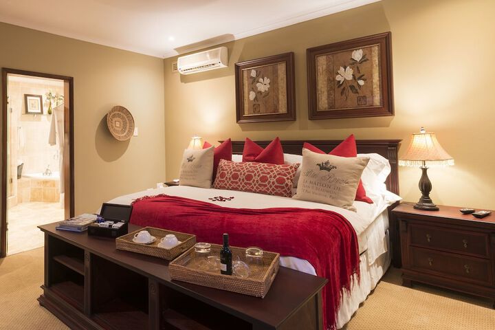 Room 4 of 44