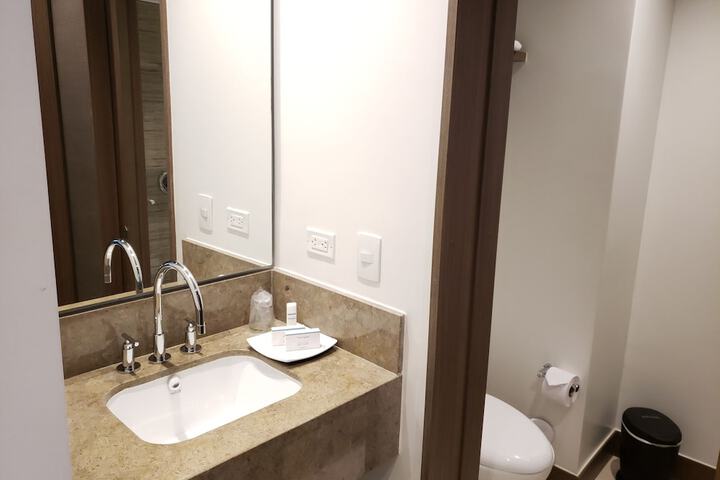 Room 21 of 50