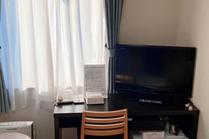 Room 15 of 43