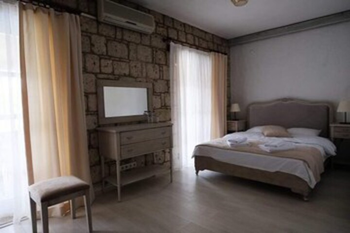 Room 40 of 82