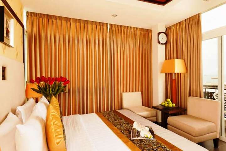 Room 3 of 56