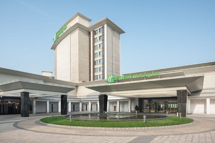 Hotel 76 of 89