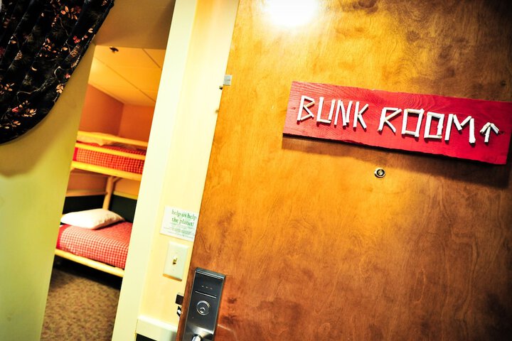 Room 16 of 259