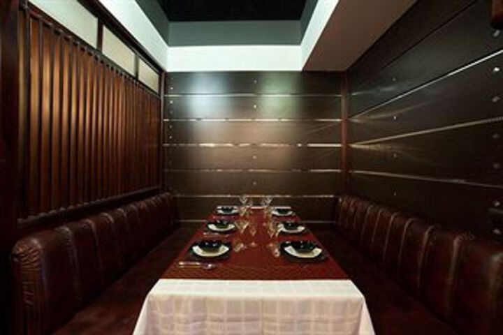 Dining 12 of 49