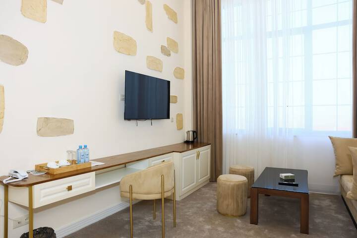Room 42 of 133