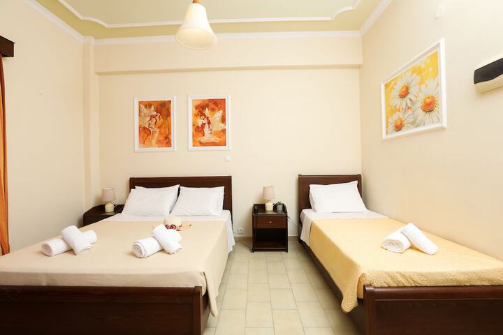 Room 37 of 100