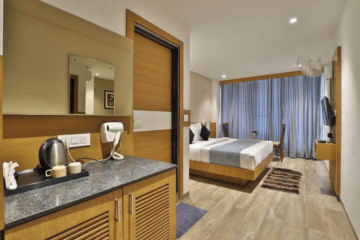 Room 5 of 56