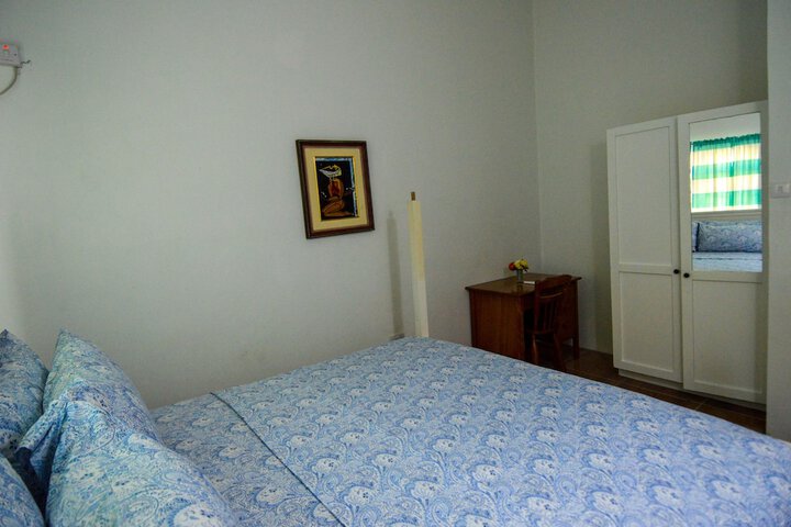 Room 3 of 55