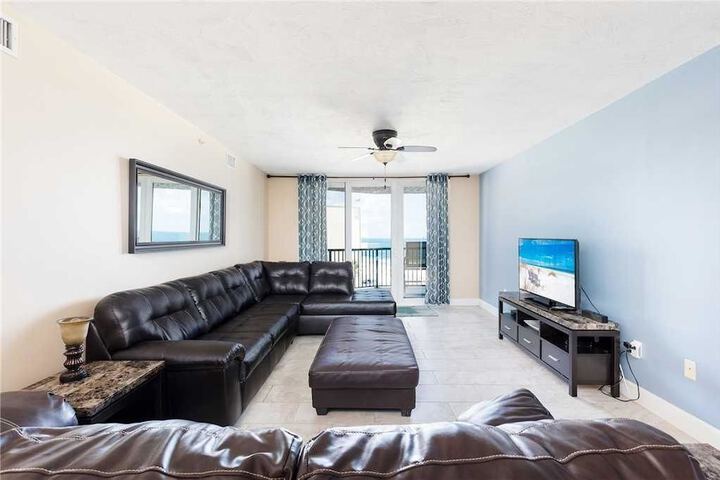 Towers Grande 402 Condo in Daytona Beach Shores, FL