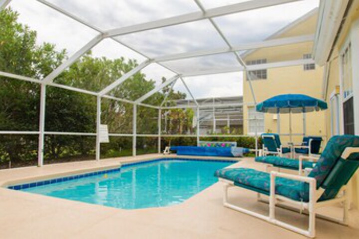 Pool 23 of 44
