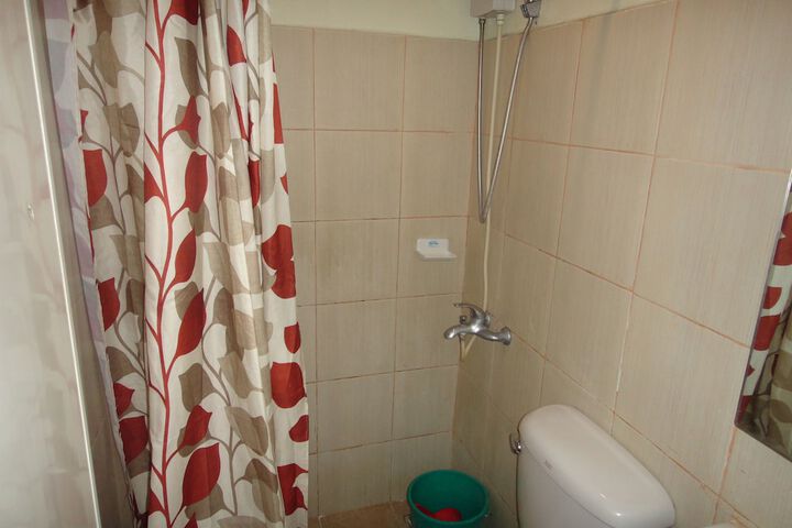 Room 12 of 14