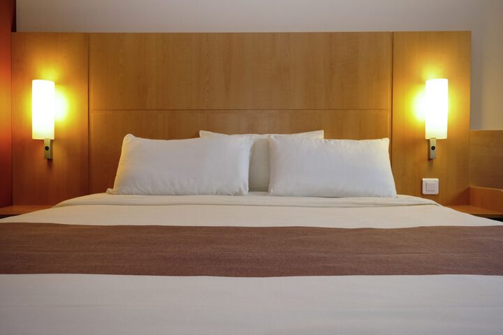 Room 4 of 41