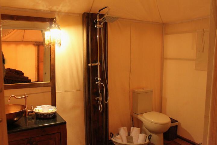 Room 10 of 32