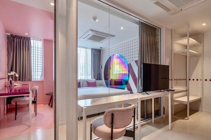 Room 50 of 97