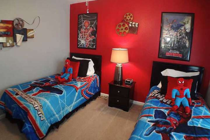 Room 30 of 87