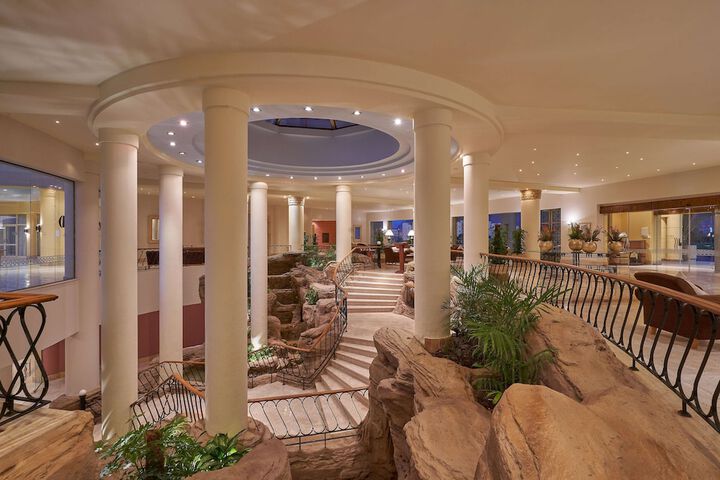 Hotel Interior 5 of 134