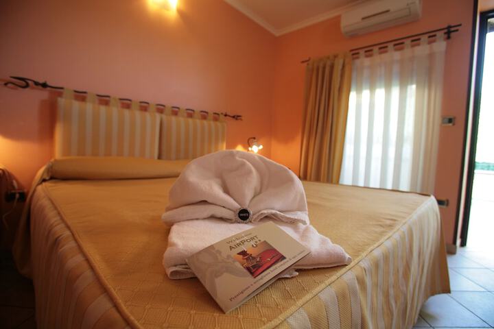 Room 9 of 19