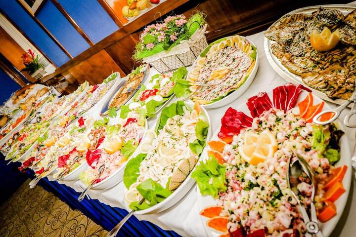 Dining 52 of 67