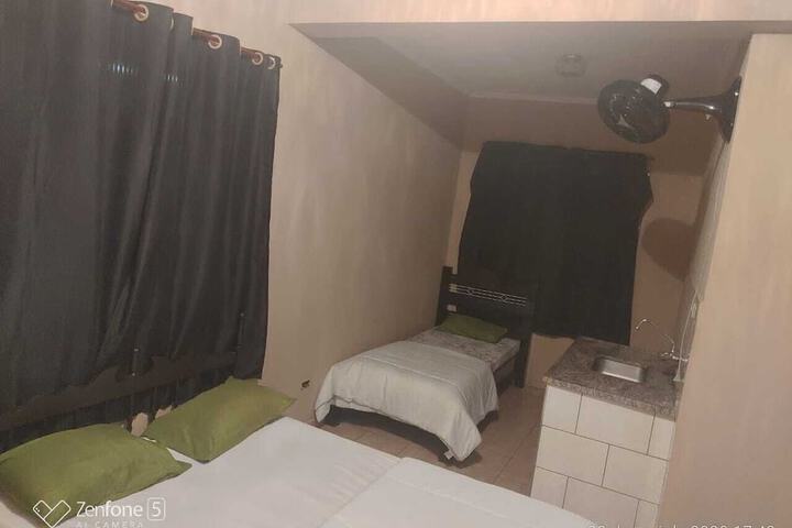 Room 28 of 33