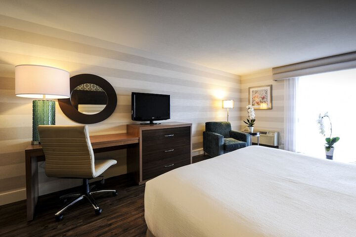 Room 11 of 53