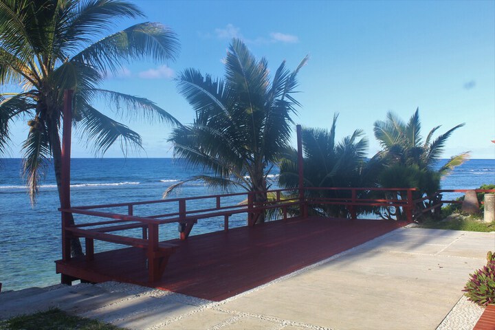 Sundeck 67 of 79