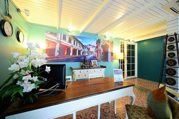 Hotel Interior 7 of 124