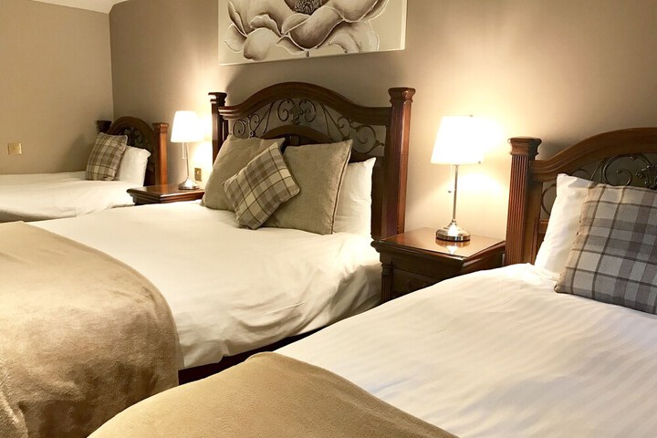 Room 16 of 36