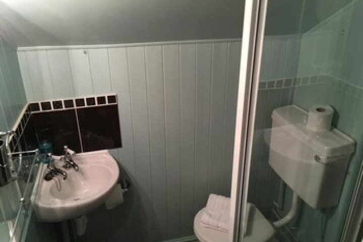 Room 4 of 46