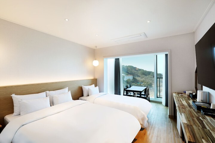 Room 20 of 30
