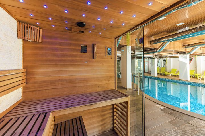 Pool 43 of 67
