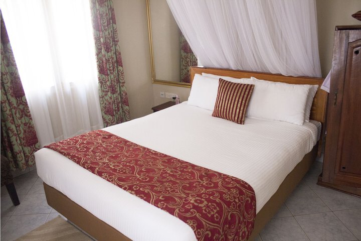 Room 15 of 33