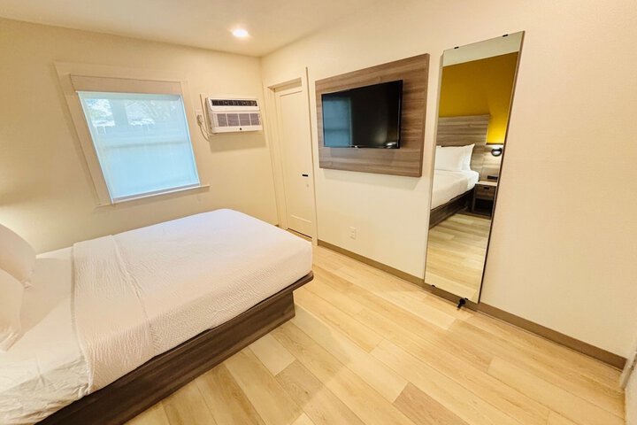 Room 7 of 21