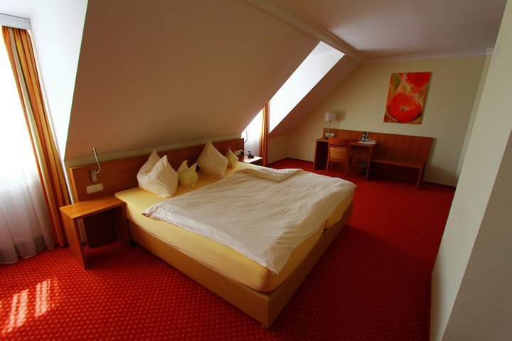 Room 26 of 44